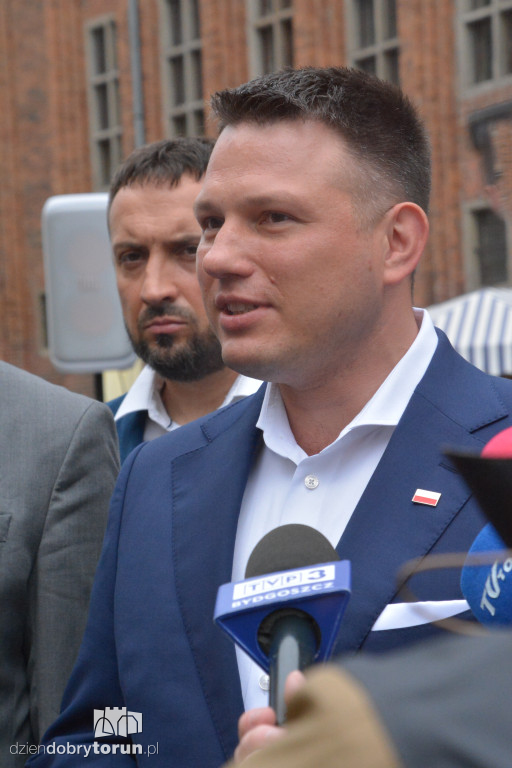 Antymigracyjny protest w Toruniu