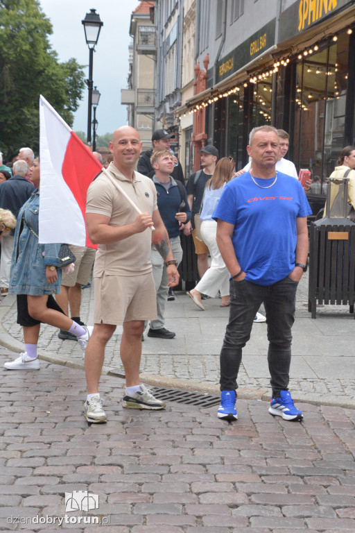 Antymigracyjny protest w Toruniu