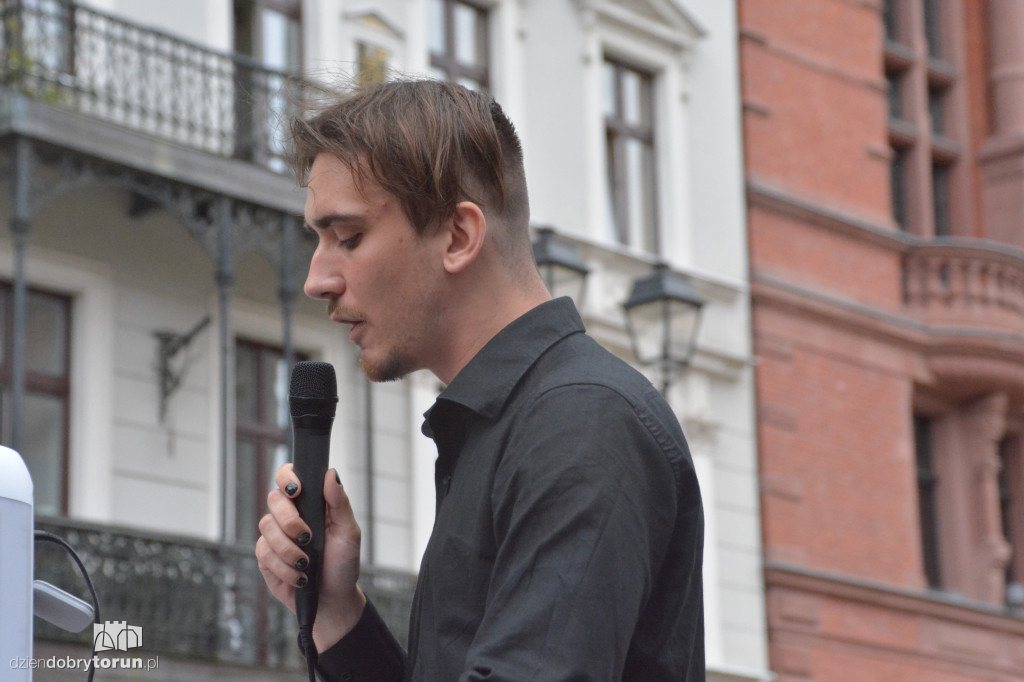 Antymigracyjny protest w Toruniu