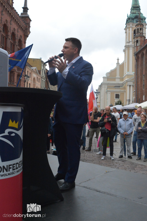 Antymigracyjny protest w Toruniu