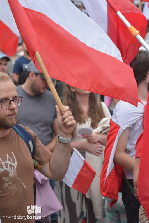 Antymigracyjny protest w Toruniu