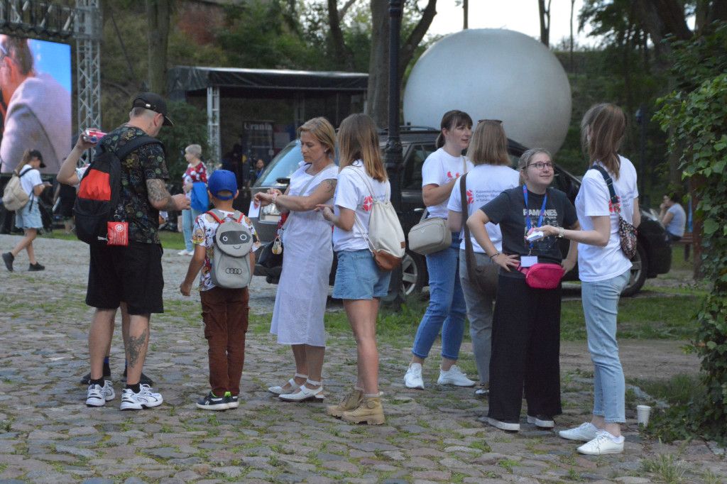 Piknik rodzinny Powrót na Księżyc