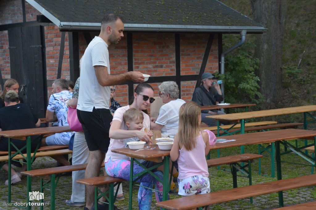 Piknik rodzinny Powrót na Księżyc