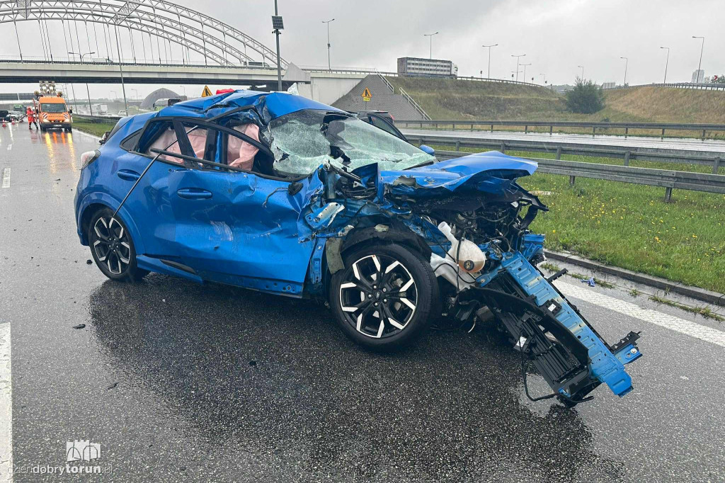 Paraliż na autostradzie A1. Ford zmiażdżony