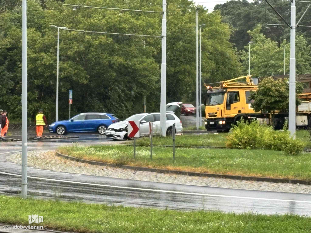 Zderzenie tramwaju z osobówką