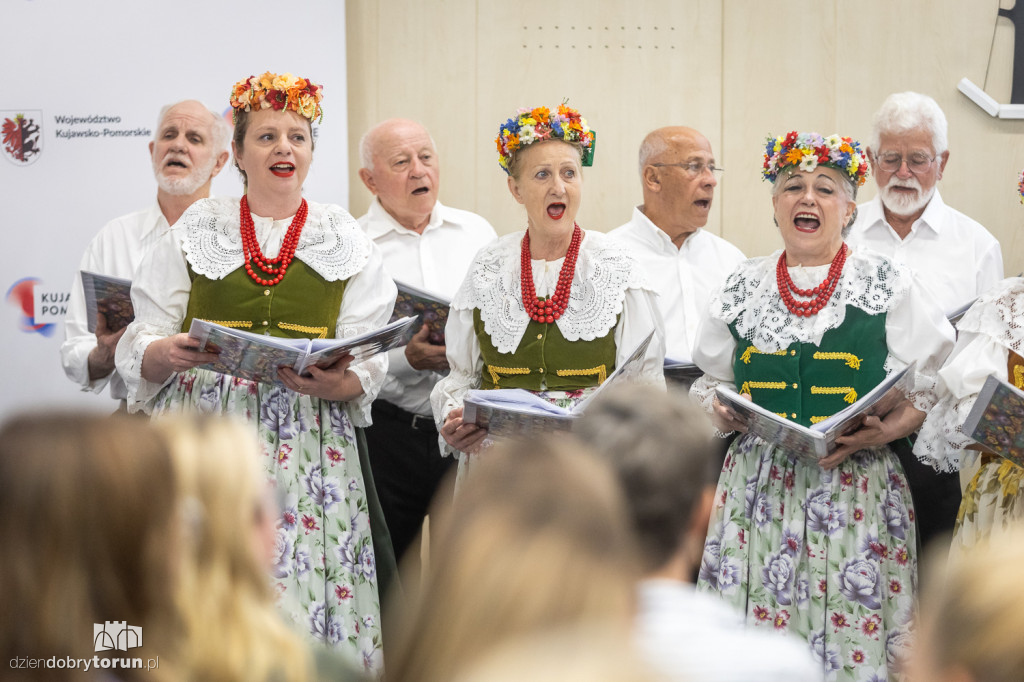 Polsko-brazylijski folklor na kujawskiej scenie