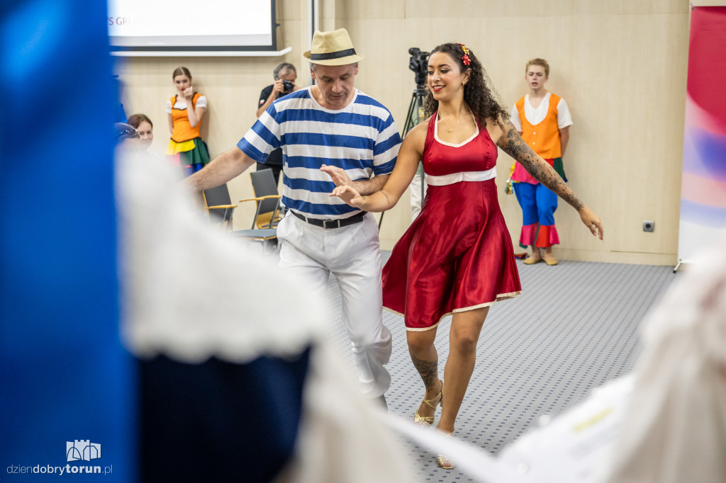 Polsko-brazylijski folklor na kujawskiej scenie