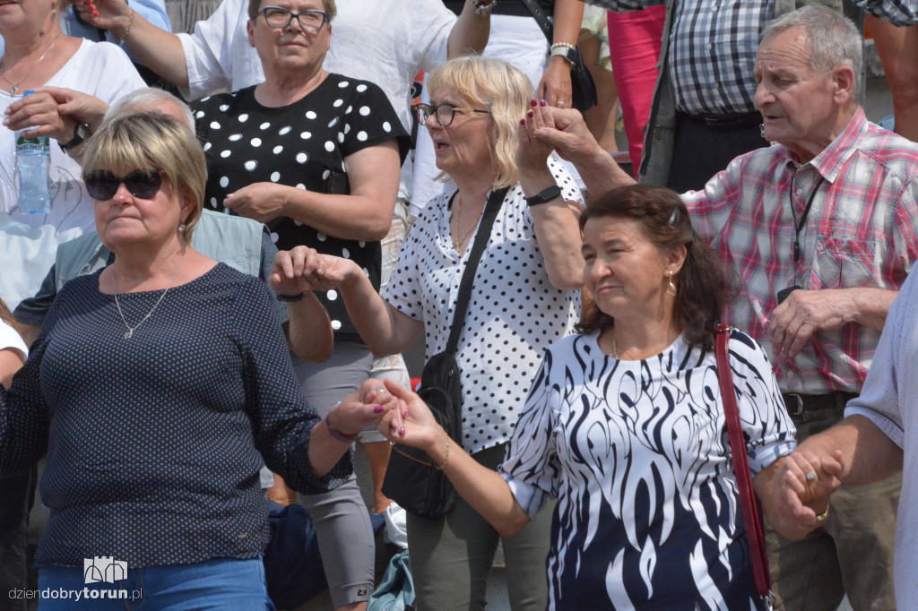 Pielgrzymi z całej Polski zjechali do Torunia