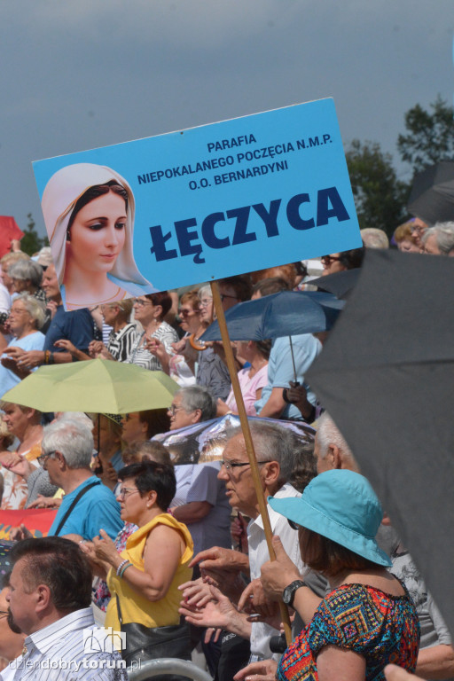 Pielgrzymi z całej Polski zjechali do Torunia