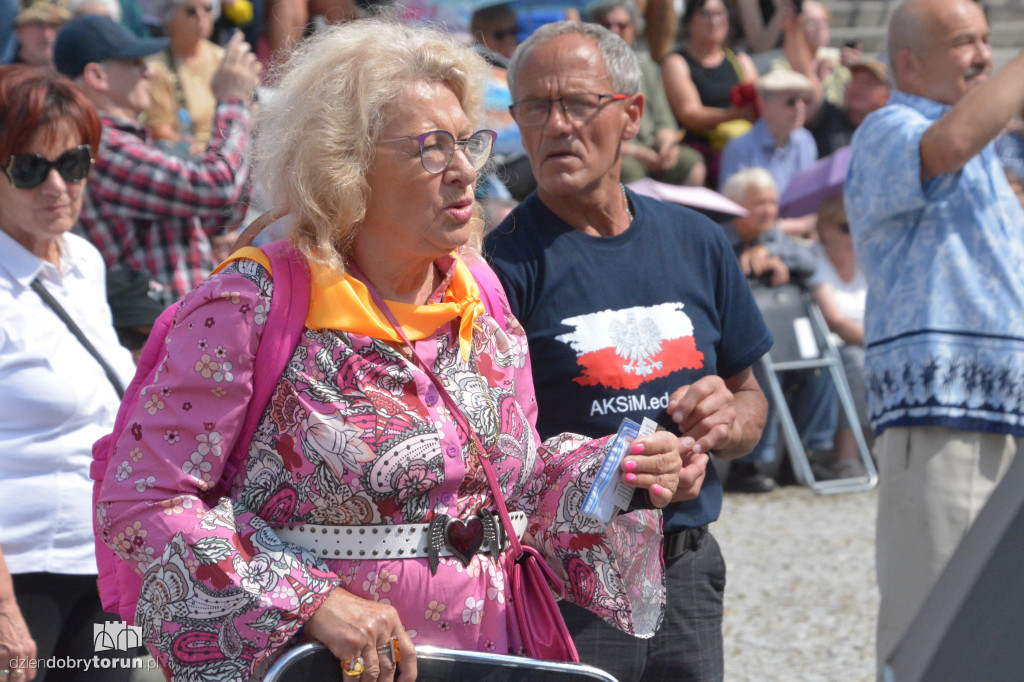Pielgrzymi z całej Polski zjechali do Torunia
