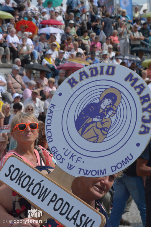 Pielgrzymi z całej Polski zjechali do Torunia