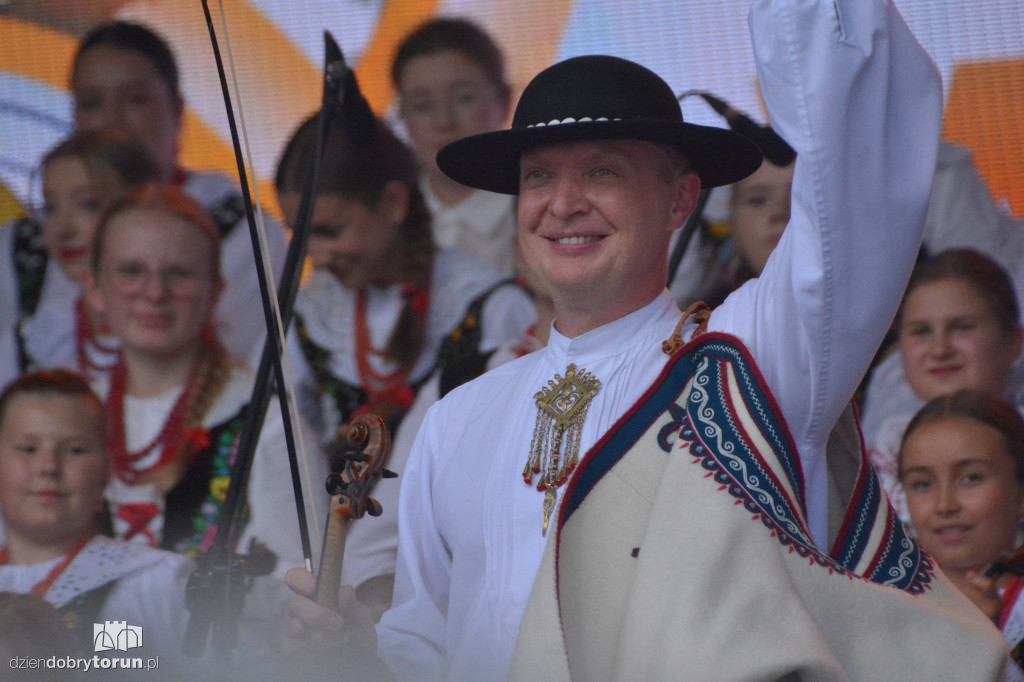 Pielgrzymi z całej Polski zjechali do Torunia
