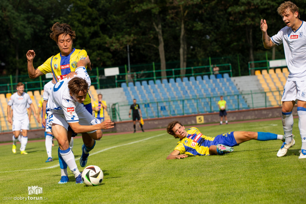 Elana Toruń 2 : 4 Lech II Poznań