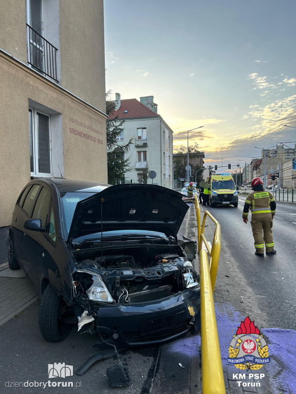 Wypadek przy Broniewskiego w Toruniu