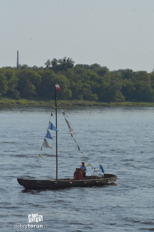 Parada otwierająca Festiwal Wisły w Toruniu