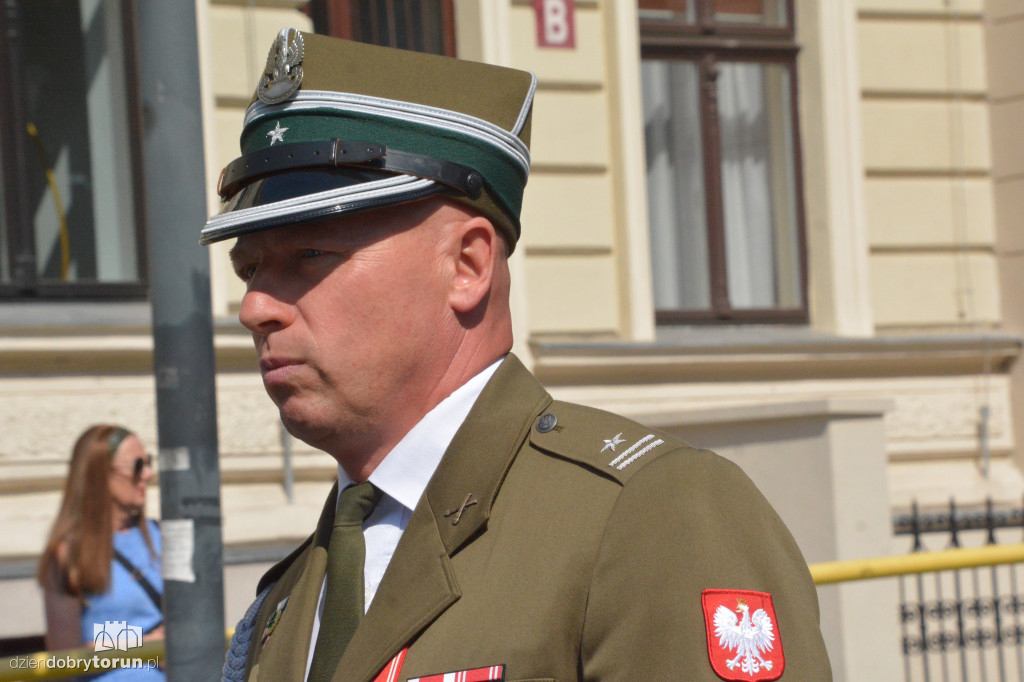 Patriotyczny przemarsz w Toruniu