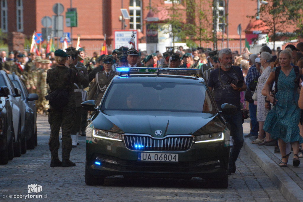 Patriotyczny przemarsz w Toruniu