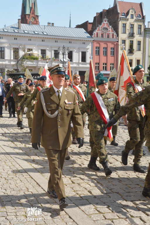 Patriotyczny przemarsz w Toruniu