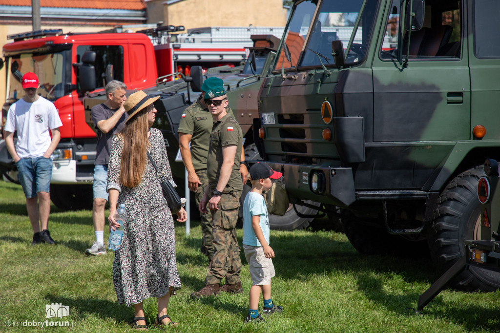 Piknik militarny w muzeum