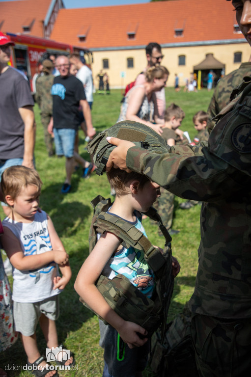 Piknik militarny w muzeum