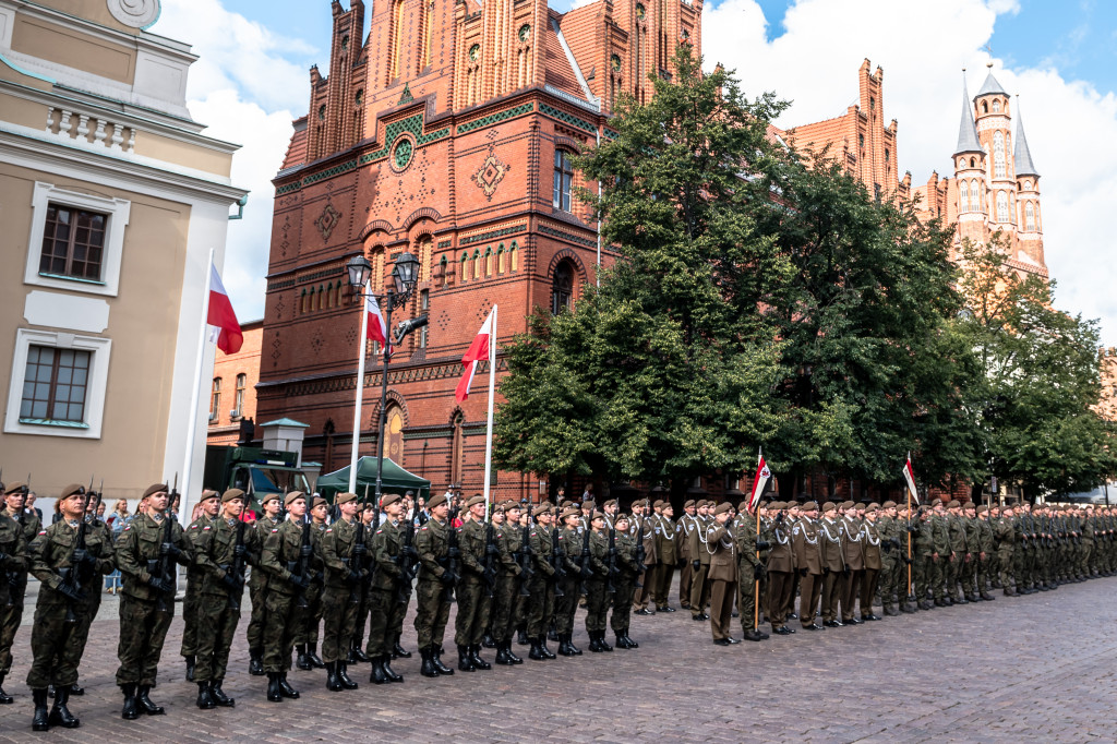 Przysięga Wojskowa na Rynku Staromiejskim