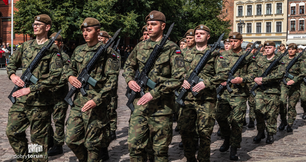 Przysięga Wojskowa na Rynku Staromiejskim
