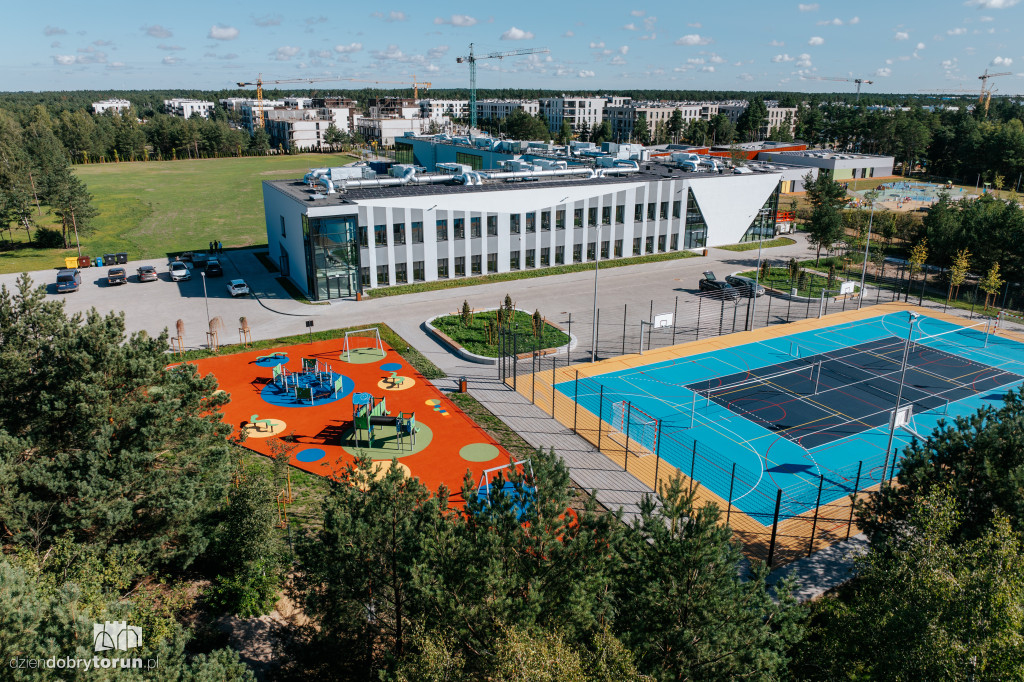 Nowa szkoła na Jarze już gotowa! Tak wygląda w środku