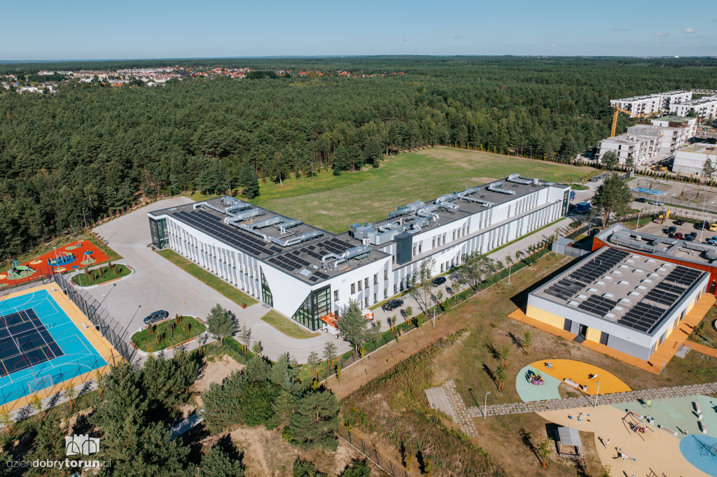 Nowa szkoła na Jarze już gotowa! Tak wygląda w środku
