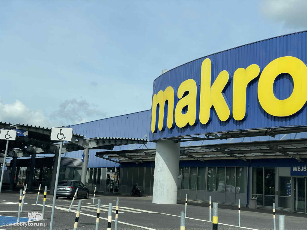 Makro w Toruniu