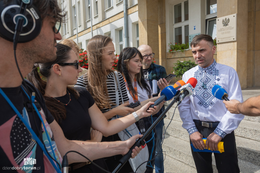 Karetka z Torunia pojechała na Ukrainę