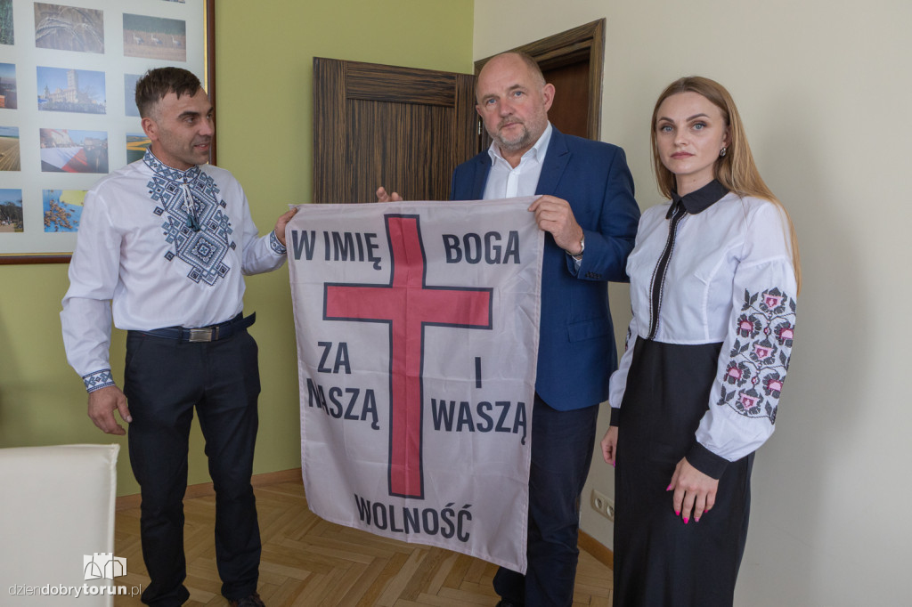 Karetka z Torunia pojechała na Ukrainę