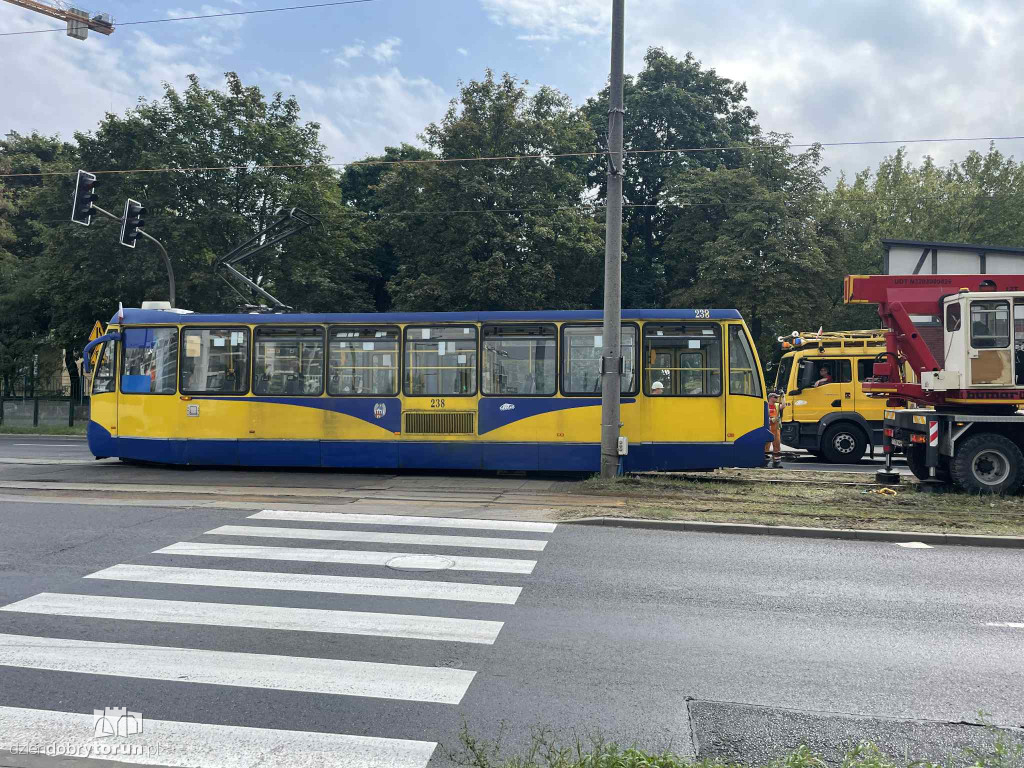 Wykolejenie tramwaju na Lubickiej!