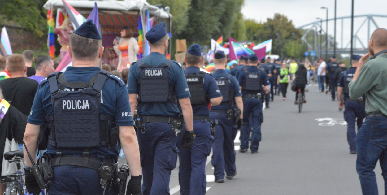 Pełno policji na Marszu Równości