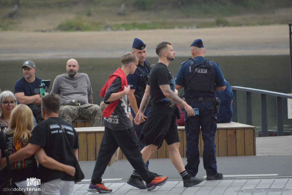 Pełno policji na Marszu Równości