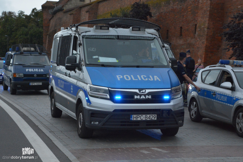 Pełno policji na Marszu Równości