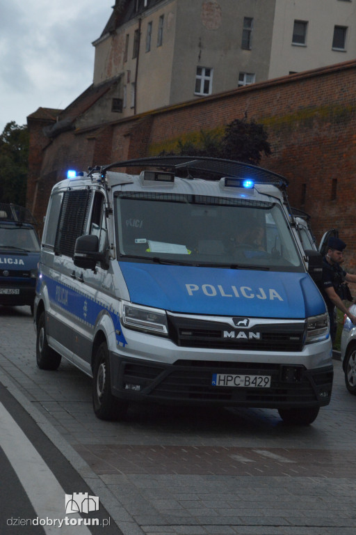 Pełno policji na Marszu Równości