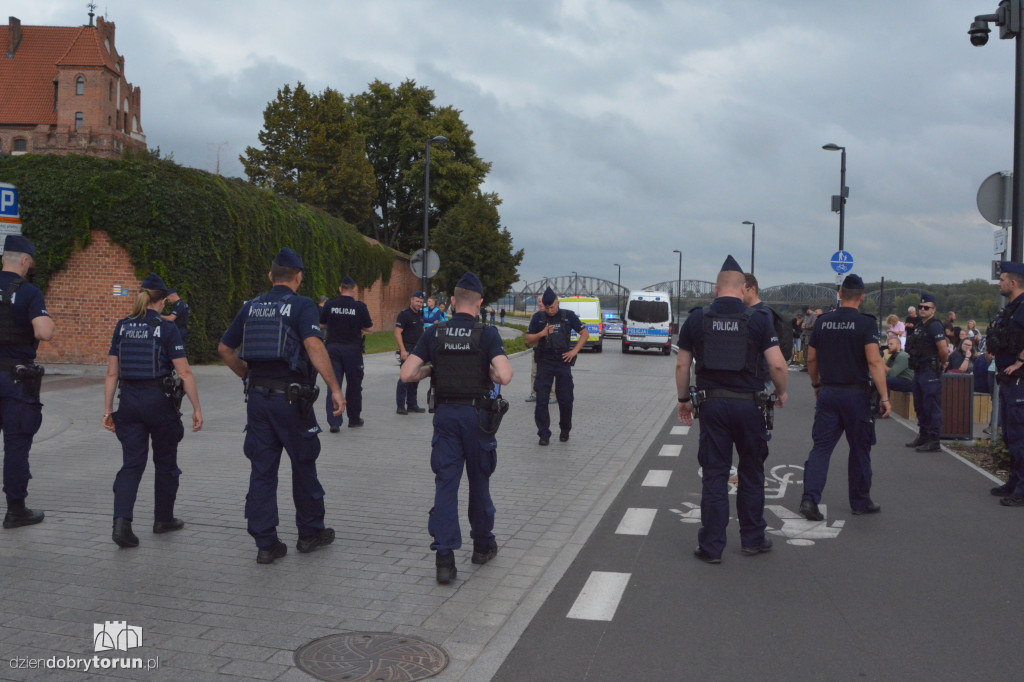 Pełno policji na Marszu Równości