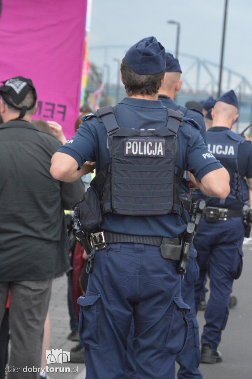 Pełno policji na Marszu Równości