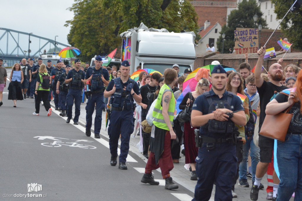 Pełno policji na Marszu Równości