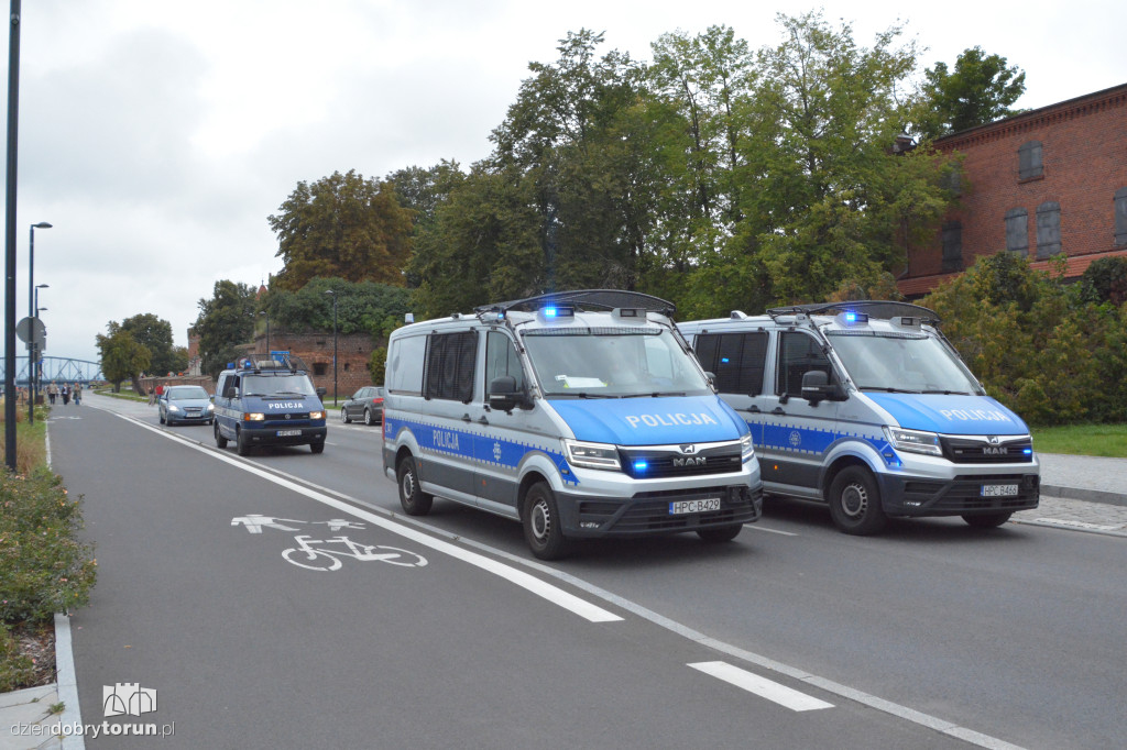 Pełno policji na Marszu Równości