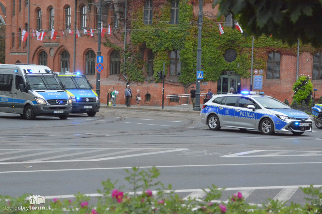 Pełno policji na Marszu Równości