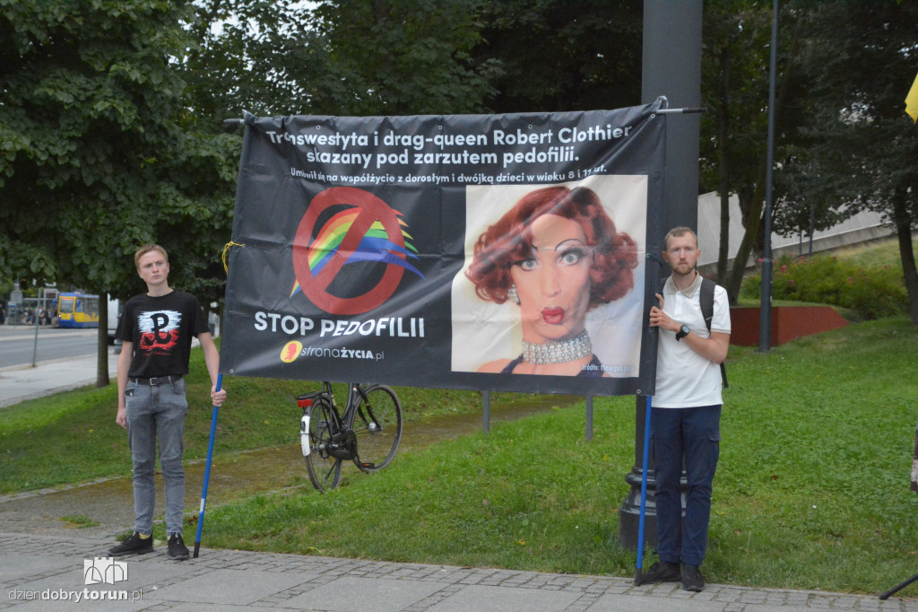 Różaniec Publiczny przeciwko Marszowi Równości