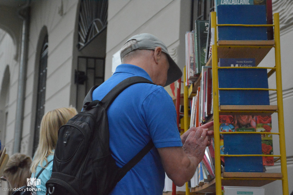 Święto Bydgoskiego Przedmieścia - kiermasz książek