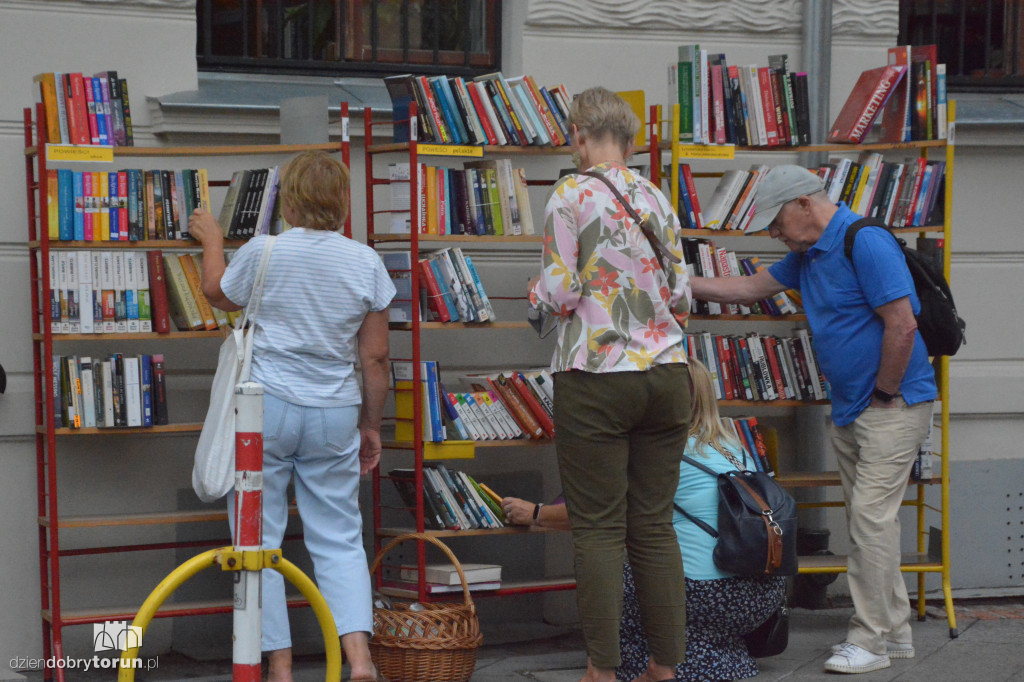 Święto Bydgoskiego Przedmieścia - kiermasz książek