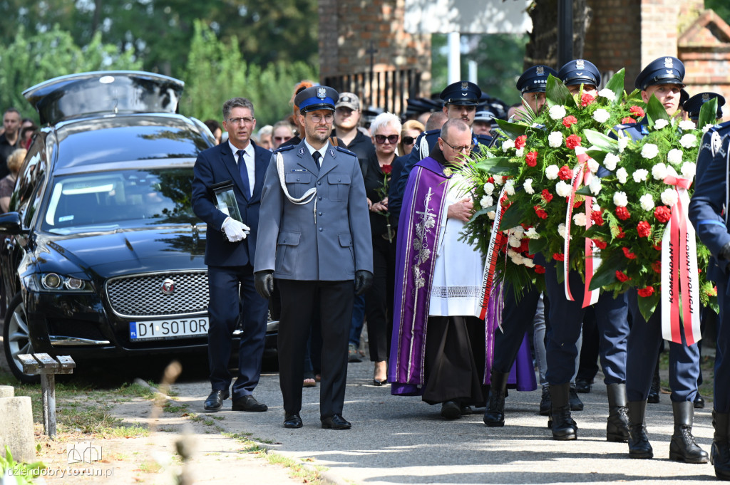 Pogrzeb Mariusza Wajnerta - policjanta z KMP Toruń