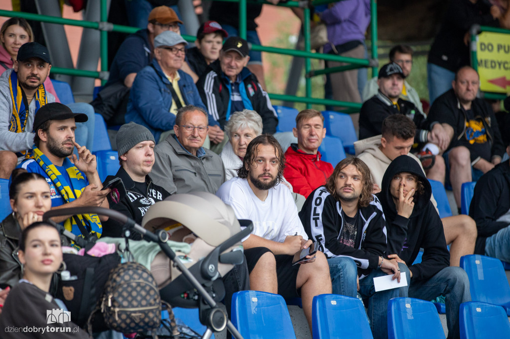 Elana Toruń 3 : 2 Morski Klub Sportowy Flota