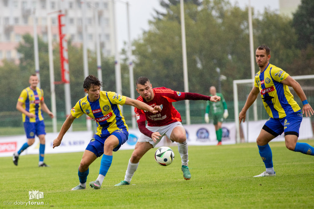 Elana Toruń 3 : 2 Morski Klub Sportowy Flota