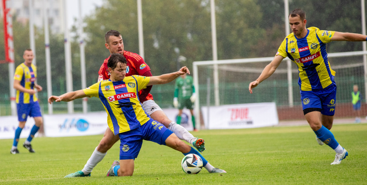 Elana Toruń 3 : 2 Morski Klub Sportowy Flota