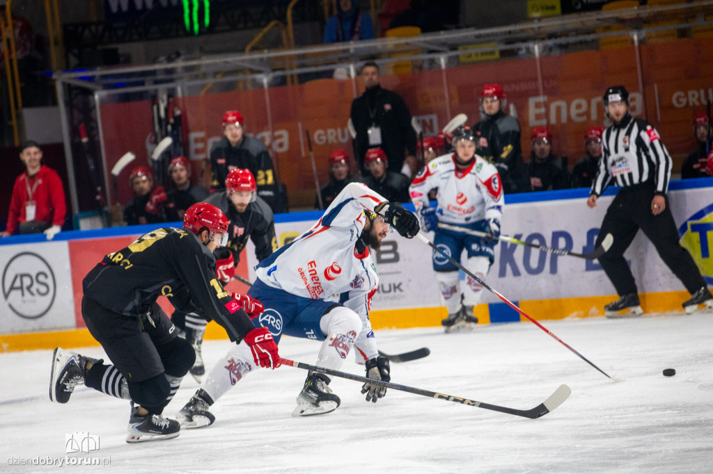 KH Energa Toruń : Comarch Cracovia: 8:3