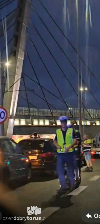 Wypadek przed nowym mostem w Toruniu